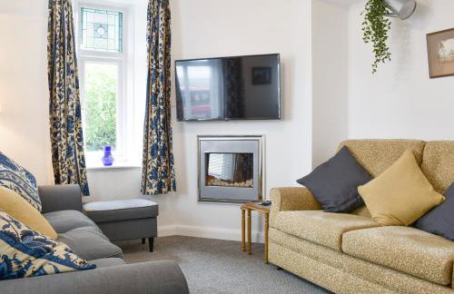 Underhill Cottage - Photo 3