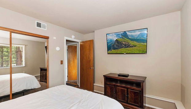 Eagle's Nest Cabin Pool Table Near Lake - Foto 2, Habitación