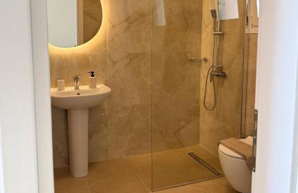 Above The Sea Luxury Apartment - Photo 16