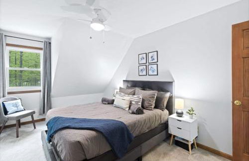 Wooded Retreat with game area and hot tub - Foto 35