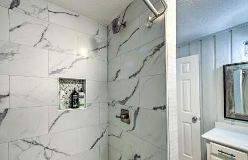 Brookeland Resort Cabin with Golf and Lake Access - Photo 18