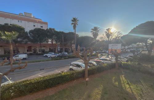 2 pièces apartement à Fréjus avec parking - Foto 8