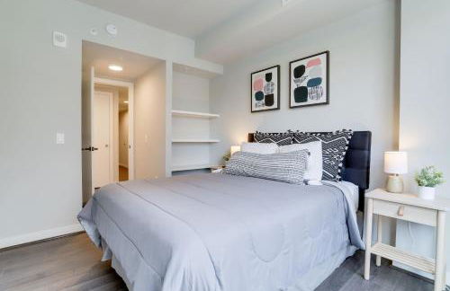Stylish Condo at Clarendon with Rooftop Views - Foto 19