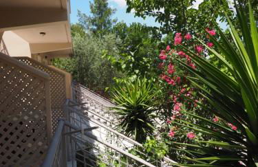 Porto Assini - Foto 19