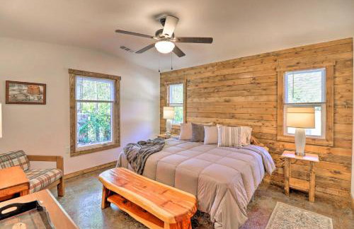 Riverfront Heaven on the White with Covered Patio! - Foto 11