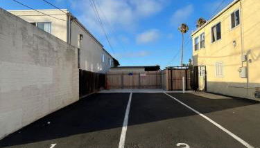 2BD Sashas Bungalow Beach Vibes 1 Block Away - Foto 2