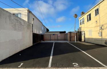 2BD Sashas Bungalow Beach Vibes 1 Block Away - Foto 2