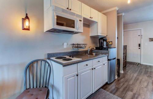 Kraken's Den * Oceanview * Steps to ocean * Pool - Foto 51