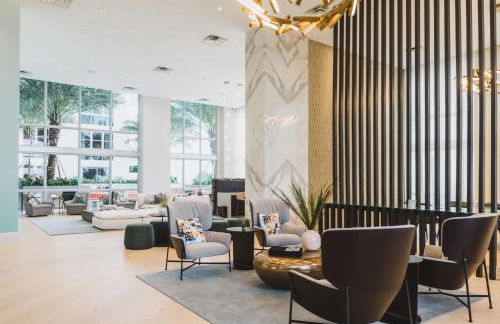 Tucker at Palmer Dadeland Miami - Foto 16