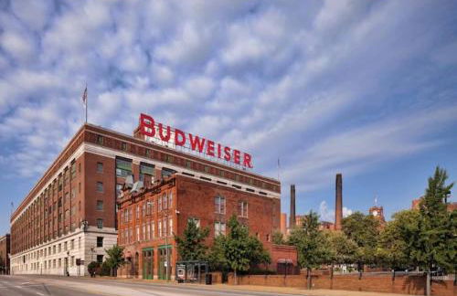 Luxe 2BR Oasis Patio & Laundry Soulard - Foto 23