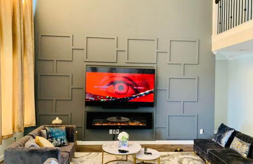 Charming Retreat Modern Luxury Family Sleeps 10 - Foto 28