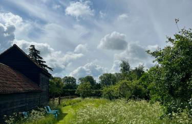 Gorgeous comfortable barn with huge private orchard in quiet Suffolk location - Foto 4