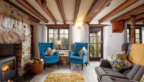 Little Leighs - Photo 4