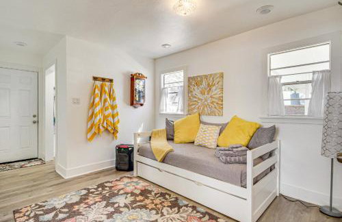 1 Mi to Gulf Coast! Couples Retreat in Long Beach - Foto 17