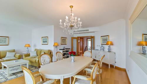 Haven in Lisbon - Exquisite Top Floor with 7 meters Balcony to the Longest Waterfront in Lisbon - Foto 2