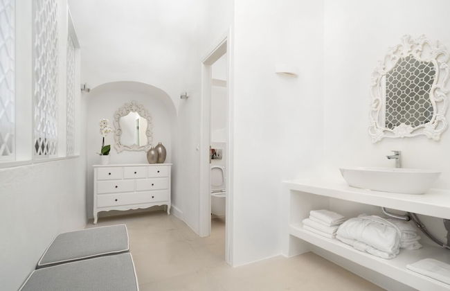 Kamini Santorini Luxury Villas - Photo 79