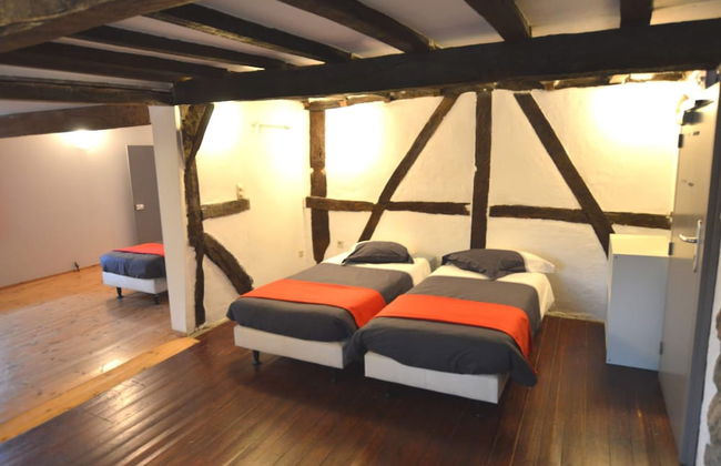 Rustic Farmhouse With Pool - Photo 2