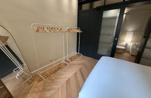 Elegante appartamento nel centro di Milano - Photo 25