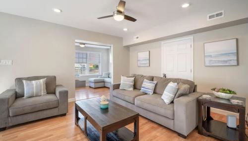 Salt Life Retreat Unit A-2BR/2BA, Heart of Margate - Foto 2