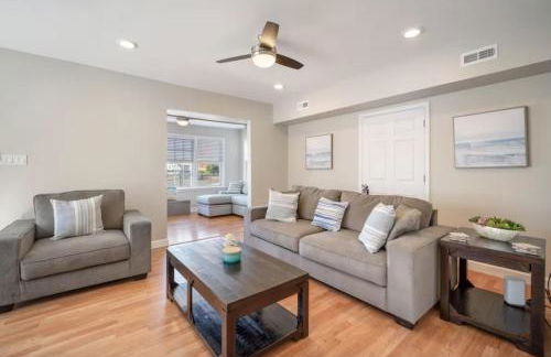 Salt Life Retreat Unit A-2BR/2BA, Heart of Margate - Foto 2