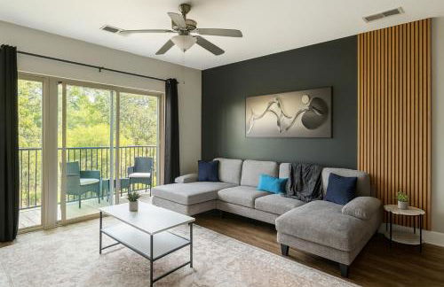 Spacious 2BR 2BA Condo Across from UAB - Foto 1