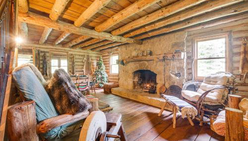1800s Romantic Cabin! Fireplace and 3 Jacuzzi Tubs - Foto 4