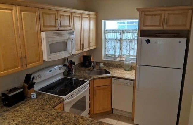 1 bedroom unit with a nice view of the Florida bay. 1 Condo by RedAwning - Foto 5