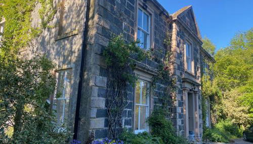 Beautiful Listed Mansion with incredible woodland views - Foto 1