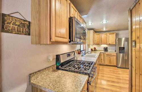 Deck and Grill Pet-Friendly Lakeside Cabin - Foto 9