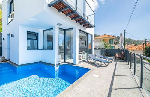 Hillside Villa - Photo 13