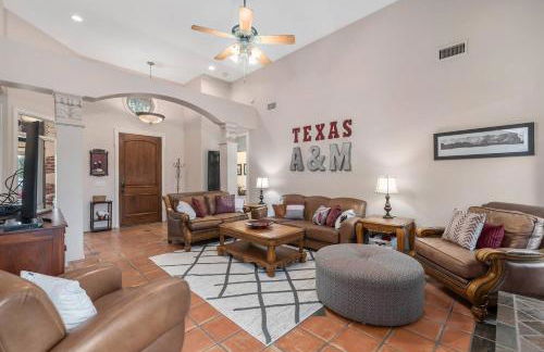 Spirit of Aggieland Retreat-HugeYard-1 Mile to A&M - Foto 9