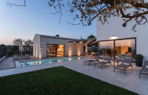 Absolute Traumvilla mit Pool, Sauna, Whirlpool, 6 Bikes, Tischtennis, Outdoor-Kueche, Grillkamin - Photo 32