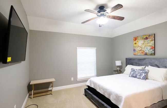 5Bdrm 3.5Bath 12Beds - HOME BIG AS TEXAS - Foto 11