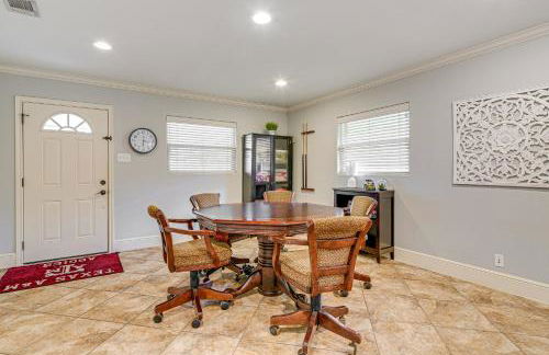 Walk to Texas AandM College Station Home with Yard! - Foto 6