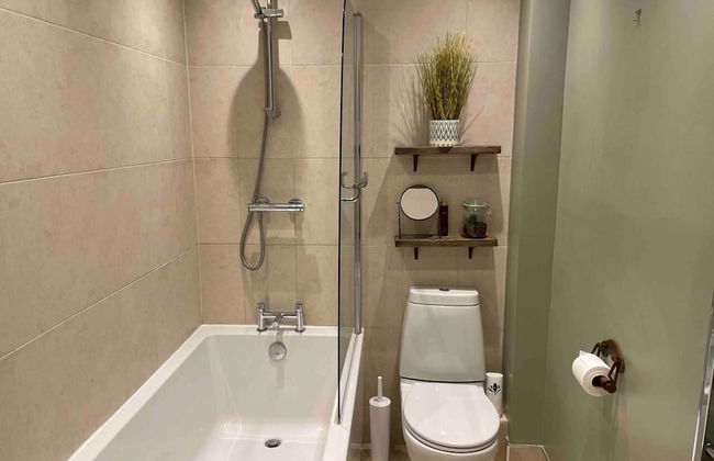 Stunning Apartment by The Leas, West End - Foto 9