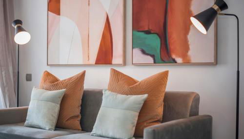 Tu Escapada Urbana - Plaza de Castilla III, Diseño y Localización - Photo 5