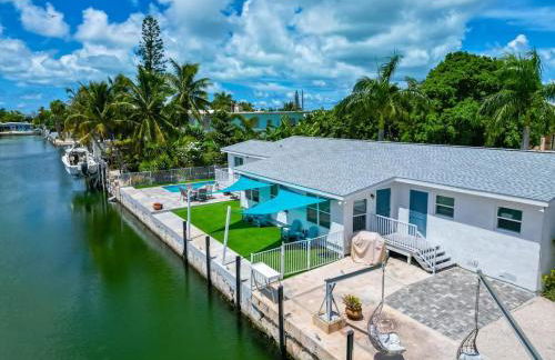 Sea Glass Dreams - Waterfront Pool Home, Mini Golf, Game Room, 110' Dock - Foto 66