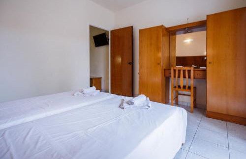 Vivian Hotel - Photo 38