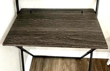 Peaceful Haven 2BR 1BA in Quiet Neighborhood - Foto 32