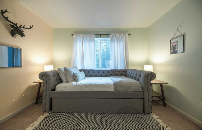 Alpine Bay by Avantstay 5mins To Diamond Peak Skiing w/ Expansive Deck - Foto 24