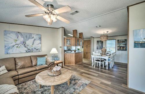 Sunny Waterfront Welaka Home with Private Dock! - Foto 3