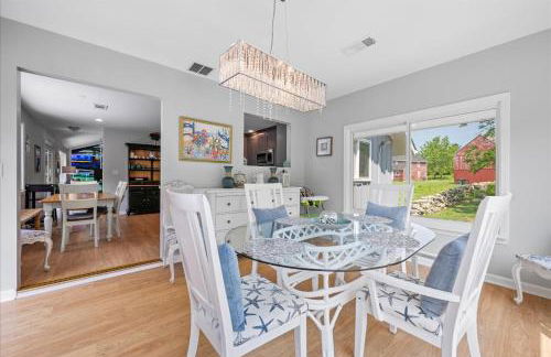 Exceptional Contemporary Retreat with 4 King Beds in Mystic CT - Foto 16