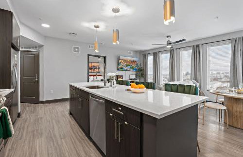 Skyline Views & PoolMins to Vanderbilt - Foto 9