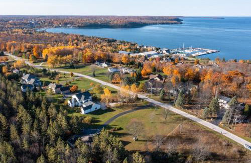 The Goat and Cherry - Dogs, Fire Pit & Hot Tub, Escape to Sister Bay! - Foto 73