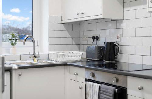 West End Glasgow Apartment with Fast WiFi - Walk to Subway - Foto 12