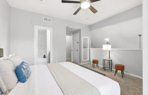 Chick modern Haven Elegant stay with modern views - Photo 13