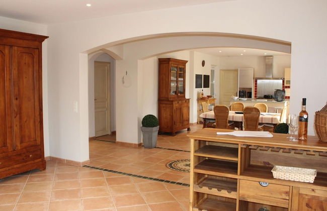 French Bastide, Located in an Olive Grove - Photo 26