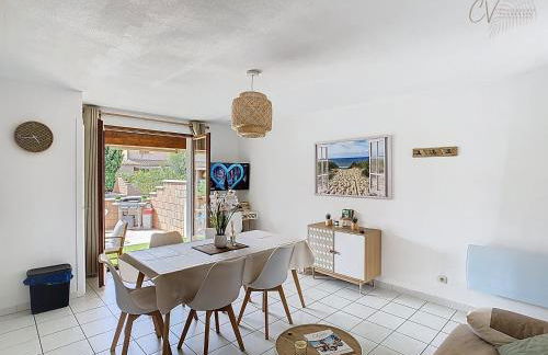 Maison "Douceurs d'Été " Maison de vacances bord de mer à Vias plage - 600m de la plage et du Canal du Midi - Piscine résidentielle, wifi fibre, Activités et Loisirs - Foto 2