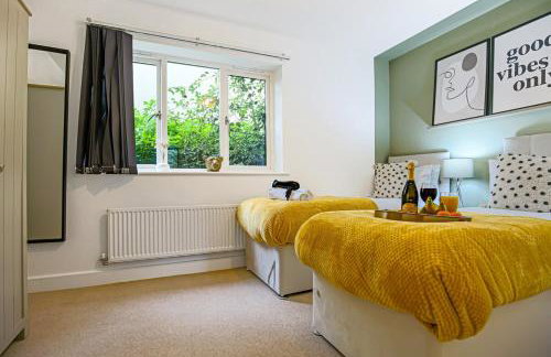 Stylish Apartment with Balcony, Free Parking, Fast Wifi and Smart TV with Sky and Netflix by Yoko Property - Foto 7