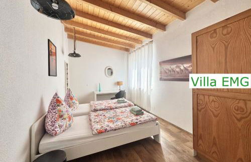 Ferienhaus Event Haus EMG Hockenheim für Familien und Gruppen bis 22 Personen mit Partyraum - Foto 21